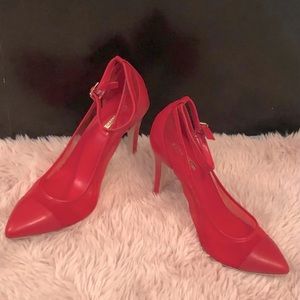 BCBGeneartion Cynthia Pump